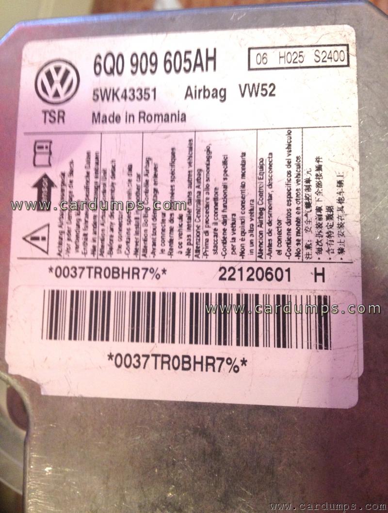 Volkswagen Caddy airbag 68HC908AZ48A 6Q0 909 605 AH  5WK43351